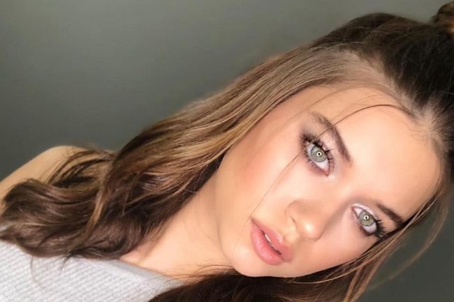 Afra Saracoglu o radu sa Cagatayem Ulusoyem