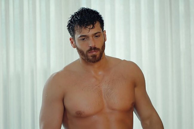 Can Yaman nominovan među 100 Most Handsome Faces u 2021. godini!