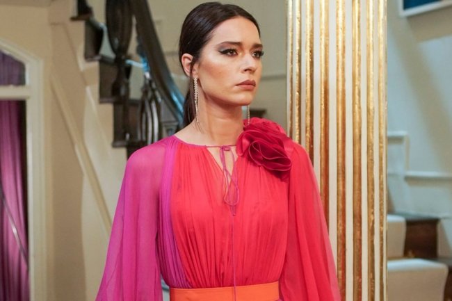 Safak Pekdemir napušta seriju Yasak Elma