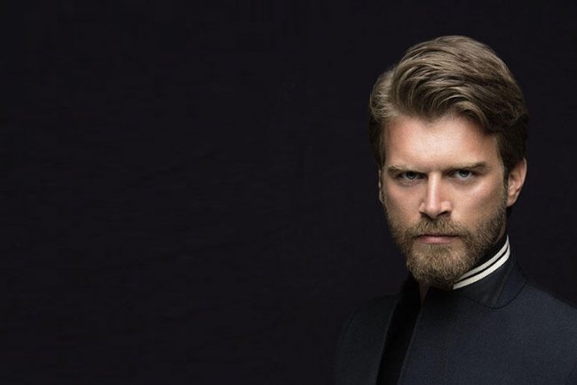 Kivanc Tatlitug jednom rečenicom podsetio fanove na staru seriju (FOTO)