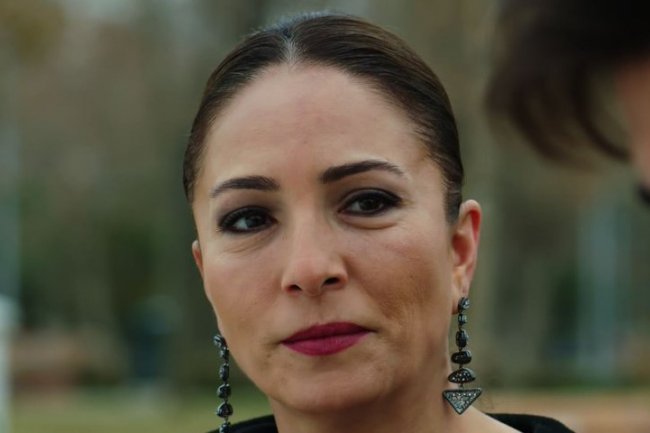Meltem Gulenc u seriji Kalp Yarasi / Rana na srcu