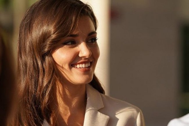 Hande Ercel odgovorila na pitanje o braku sa Keremom Bursinom!