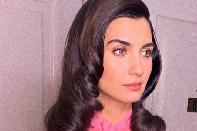Tuba Buyukustun ponovo očaračala izgledom (FOTO)