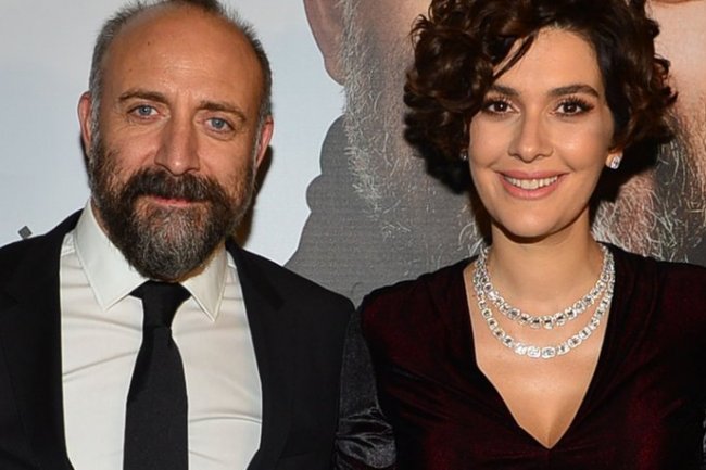 Berguzar Korel ima molbu za fanove