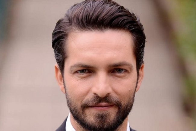 Ilker Kizmaz u seriji Yalanci ve Mumlari / Lažov i sveće