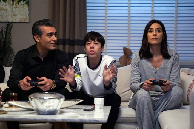 Nova sezona turske serije Sadakatsiz | Neveran kasni zbog problema na setu?!