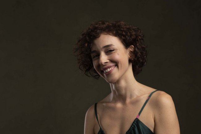 Elif Sonmez u seriji Aziz
