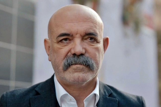 Ercan Kesal u seriji Uc Kurus / Tri novčića