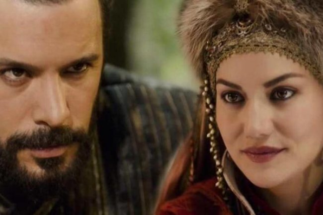 Baris Arduc i Fahriye Evcen - ima li hemije na sceni serije Alparslan?!