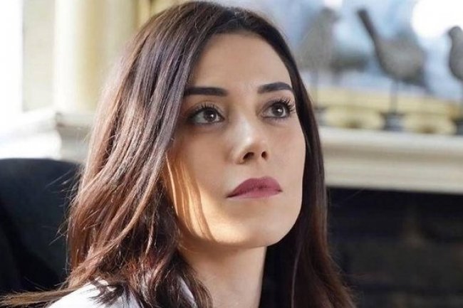 Cansu Dere nagradjena u Španiji