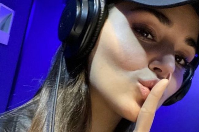 Hande Ercel priprema iznenađenje za svoje fanove