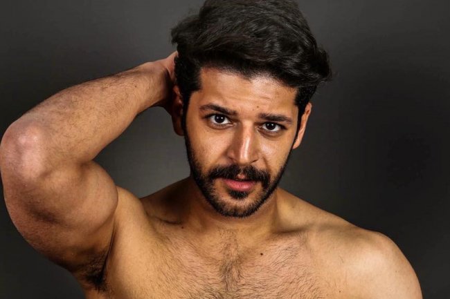 Emre Kivilcim novu devojku osvojio na snimanje serije!