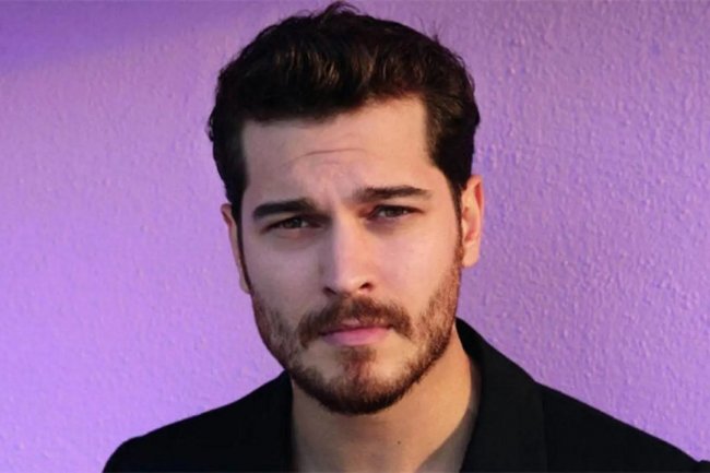 Cagatay Ulusoy kao dizajner u novoj seriji, dve prelepe dame kao opcija za glavnu žensku ulogu!