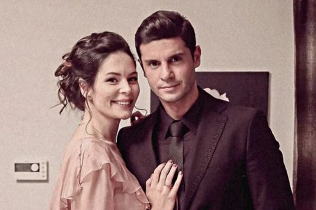 Verili se Berk Oktay i Yildiz Cagri Atiksoy