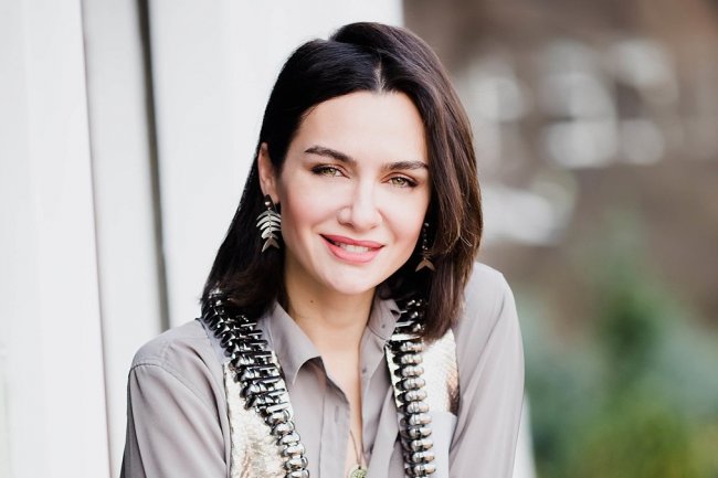 Birce Akalay - Dan zaljubljenih ću provesti sama!