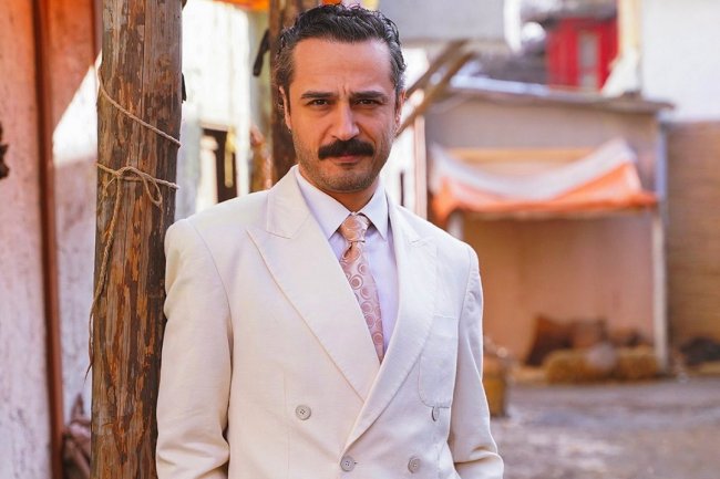 Baran Akbulut napušta seriju Aziz