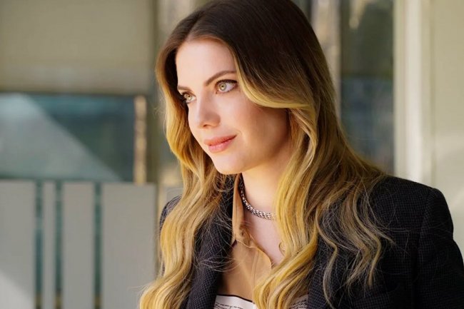 Eda Ece - Kad sam ljuta na dečka, otpratim ga sa Instagrama!