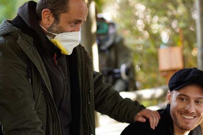 Nova serija režisera TV serije Sen Cal Kapimi / Pokucaj na moja vrata