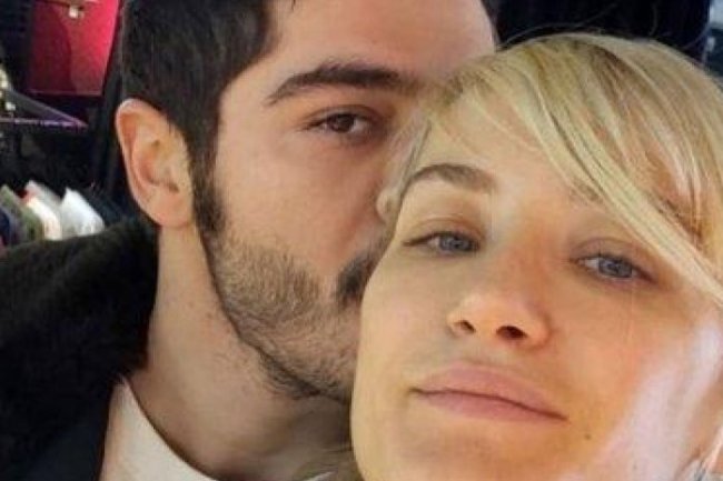Burak Deniz se pomirio sa bivšom devojkom?!
