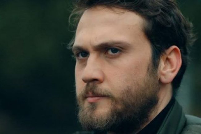 Aras Bulut Iynemli i Songul Oden - sin i majka!