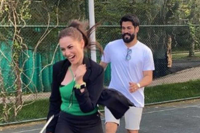 Fahriye Evcen vs. Burak Ozcivit – šta mislite ko je pobedio?