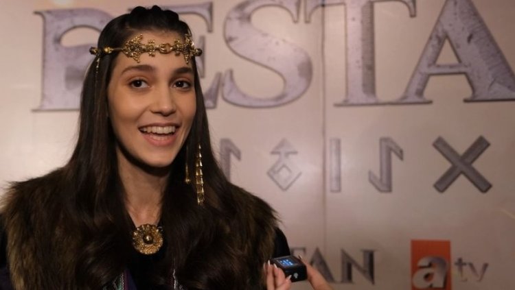 Mlada turska glumica Ecem Sena Bayir oduševljava ulogom u seriji Destan