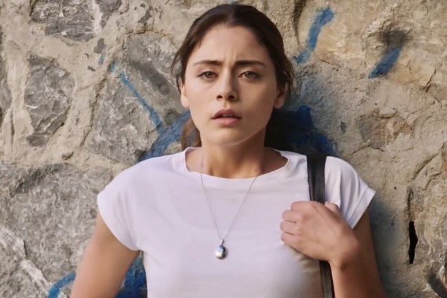 Sila Turkoglu napustila seriju Emanet!