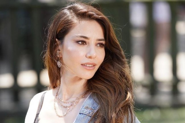 Romantična objava Ozge Gurel