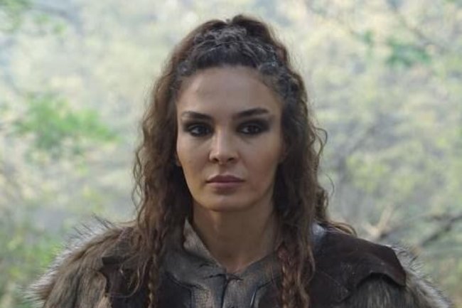 Ebru Sahin najpopularnija krajem maja, Pinar Deniz tek deseta!