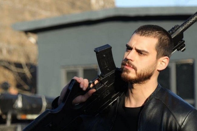 Serija Yalniz Kurt uskoro pravi finale, a dobija i drugu sezonu!