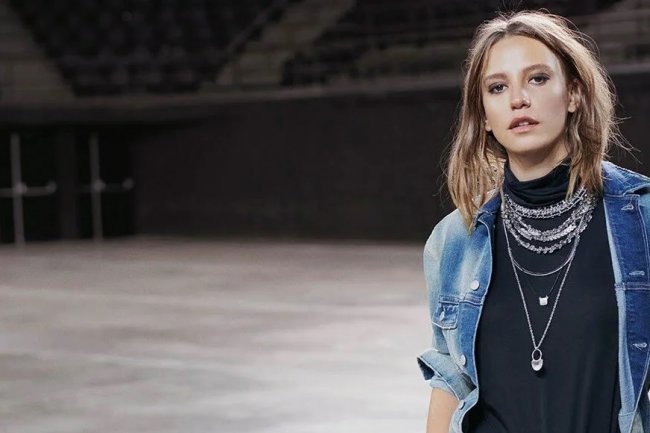 Serenay Sarikaya o tome kako bira uloge