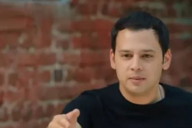 Cihan Simsek pronašao novu porodicu u seriji Kardeslerim