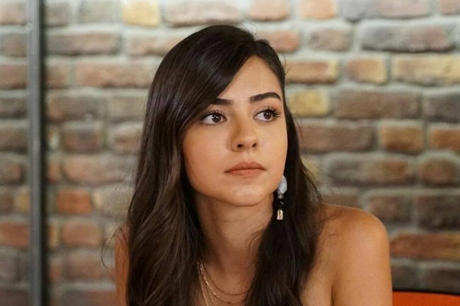 Aslihan Malbora snima novu sezonu serije Etkileyici, ali i novi projekat?!