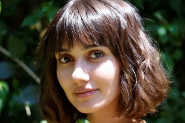 Sevda Erginci iako niska nema problem sa visokim kolegama!