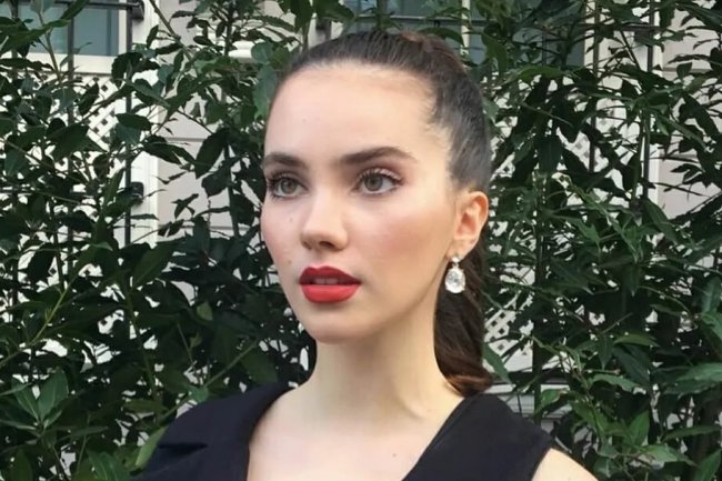 Almila Ada otkrila kada počinje druga sezona serije Uc Kiz Kardes