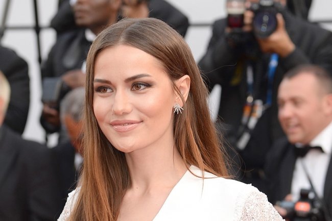 Fahriye Evcen pokazala trudnički stomak (FOTO)