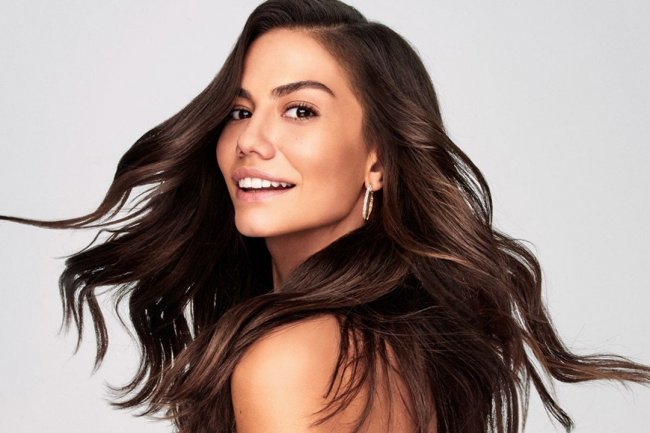 Danas se udaje Demet Ozdemir!