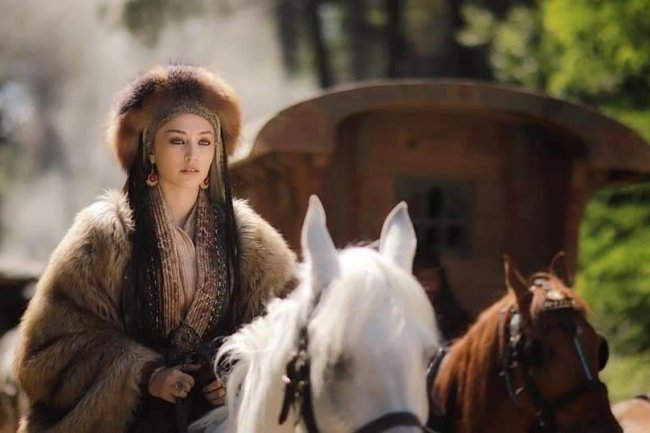 Kayra Zabci se dobro pokazuje u seriji Alparslan Buyuk Selcuklu