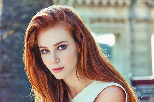 Elcin Sangu u novom projektu u kojem ju je teško prepoznati! (FOTO)