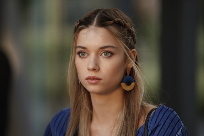 Afra Saracoglu i pet činjenica o njoj