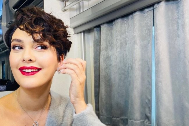 Berguzar Korel spremna za povratak u TV serije!