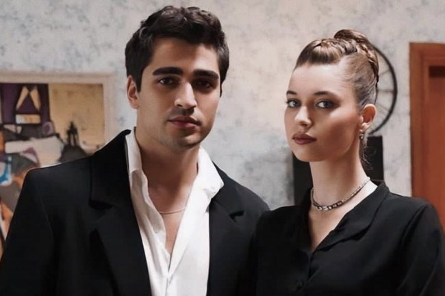 Afra Saracoglu i Mert Ramazan Demir proživljavaju najuspešniji period karijere u seriji Yali Capkini