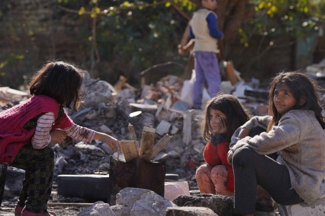 Ates Kuslari / Vatrene ptice - strateški zaokret Bozdag Filma