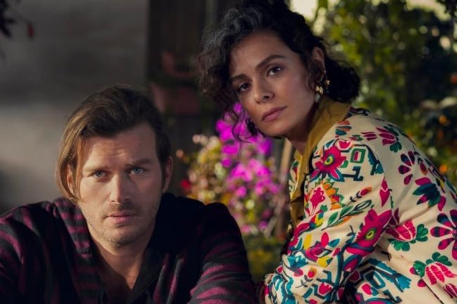 Kivanc Tatlitug i Ozge Ozpirincci u seriji Aile / Porodica