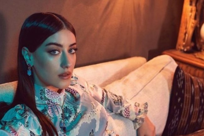 Hazal Kaya objavom sa rodjendana zagrejala srca fanova (FOTO)