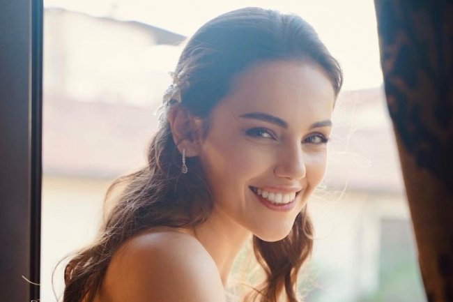 Yagmur Tanrisevsin blista u reklami svetski poznatog brenda