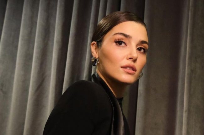 Ponovo se priča o stilu oblačenja Hande Ercel (FOTO)