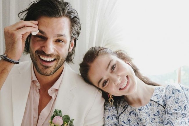 Vreme je da Ozge Gurel i Serkan Cayoglu dotaknu srca miliona novim TV serijama!