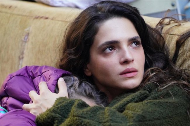 Solidan početak serije Hayatimin Sansi / Životna šansa