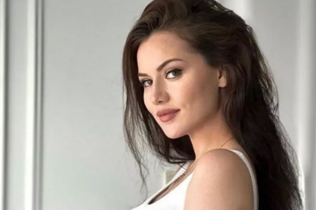 Fahriye Evcen oduševila novim fotografijama! (FOTO)
